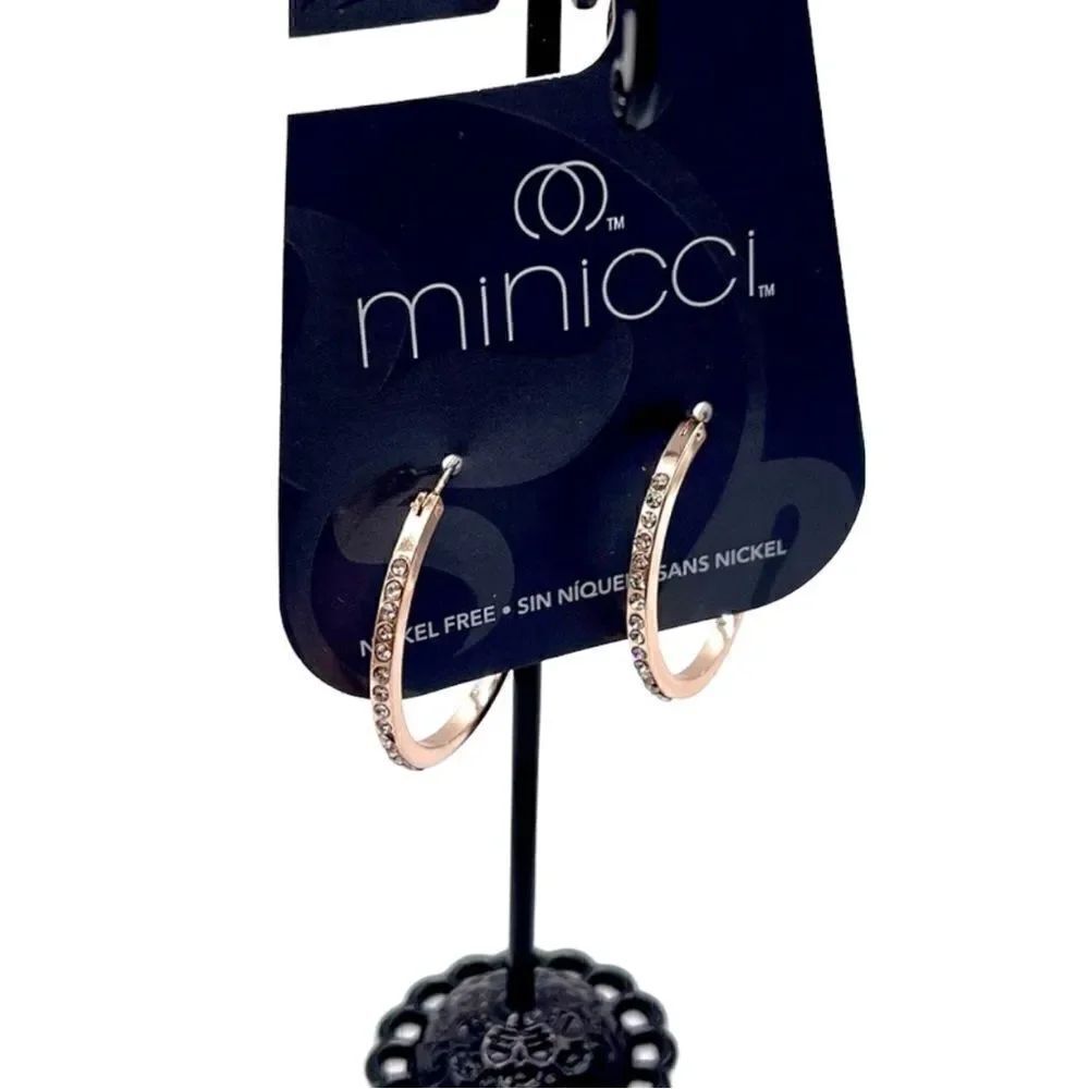 🌼🌼Minicci rose gold tone hoops. NWT🌼🌼